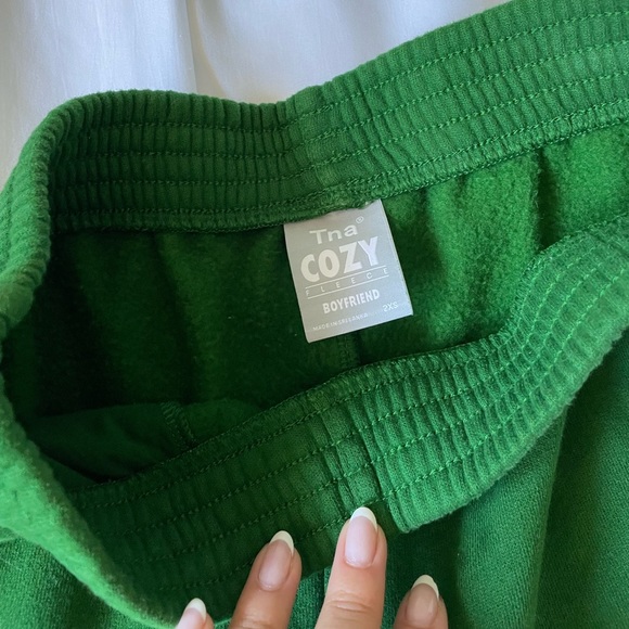 TNA cozy fleece , green straight pant - Picture 2 of 3